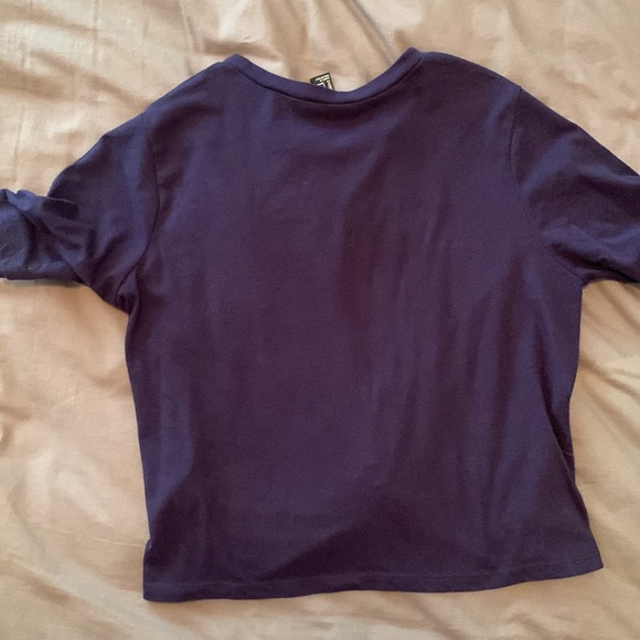 3/$30 Forever 21 navy knot crop top - Picture 4 of 4